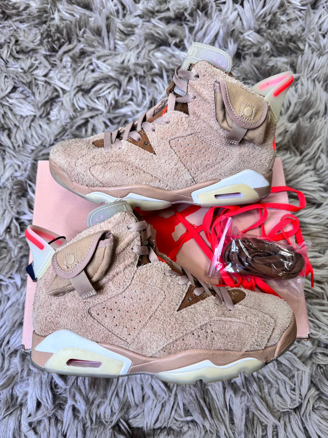 Jordan 6 Travis Scott khaki 6UK