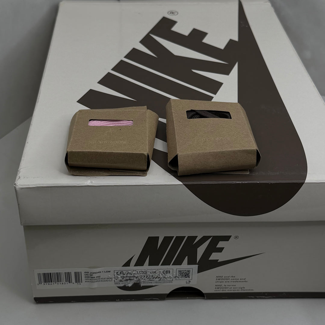 Jordan 1 Low Travis Scott Velvet Brown 8.5UK