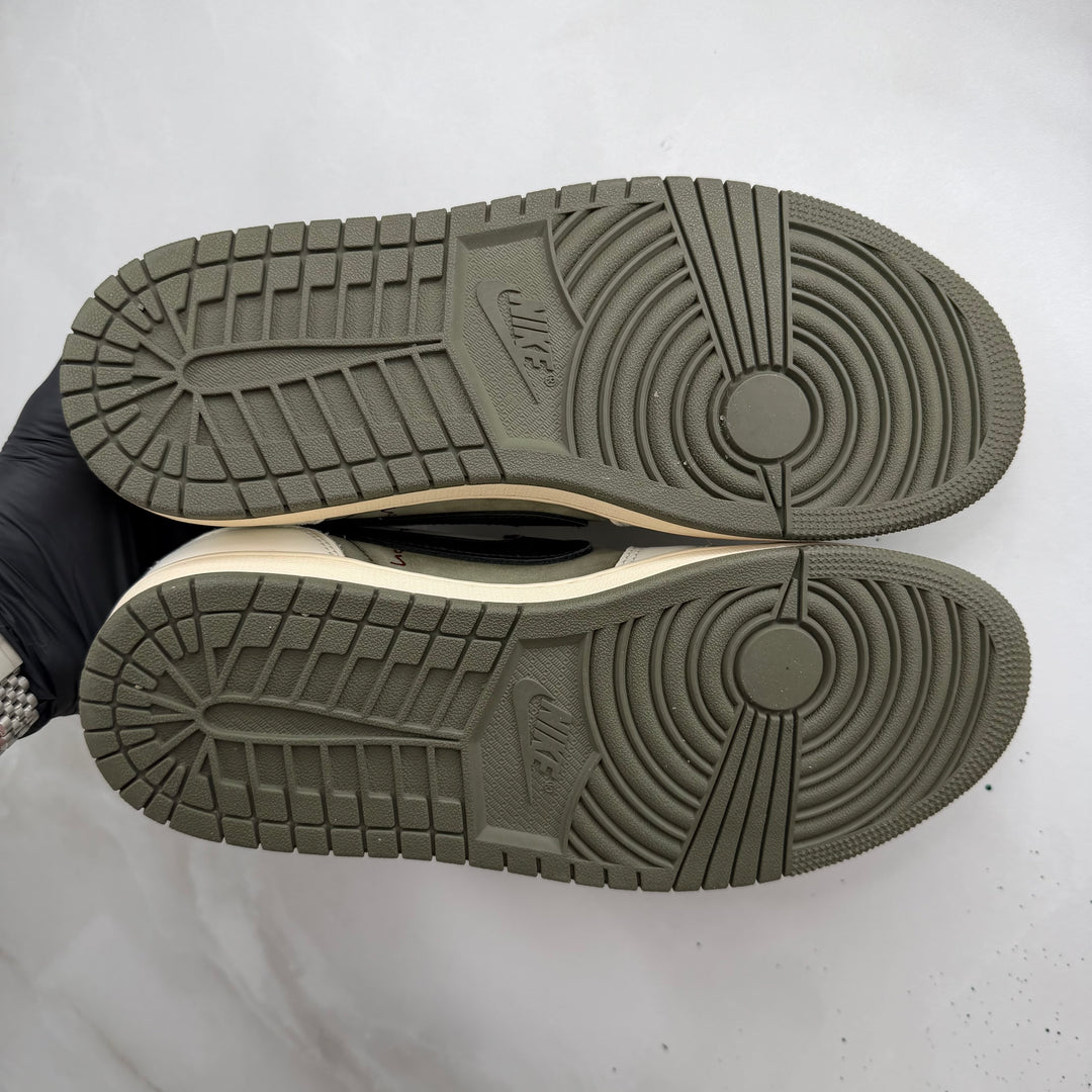 Jordan 1 Low Travis Scott Medium Olive 7.5UK (2493)