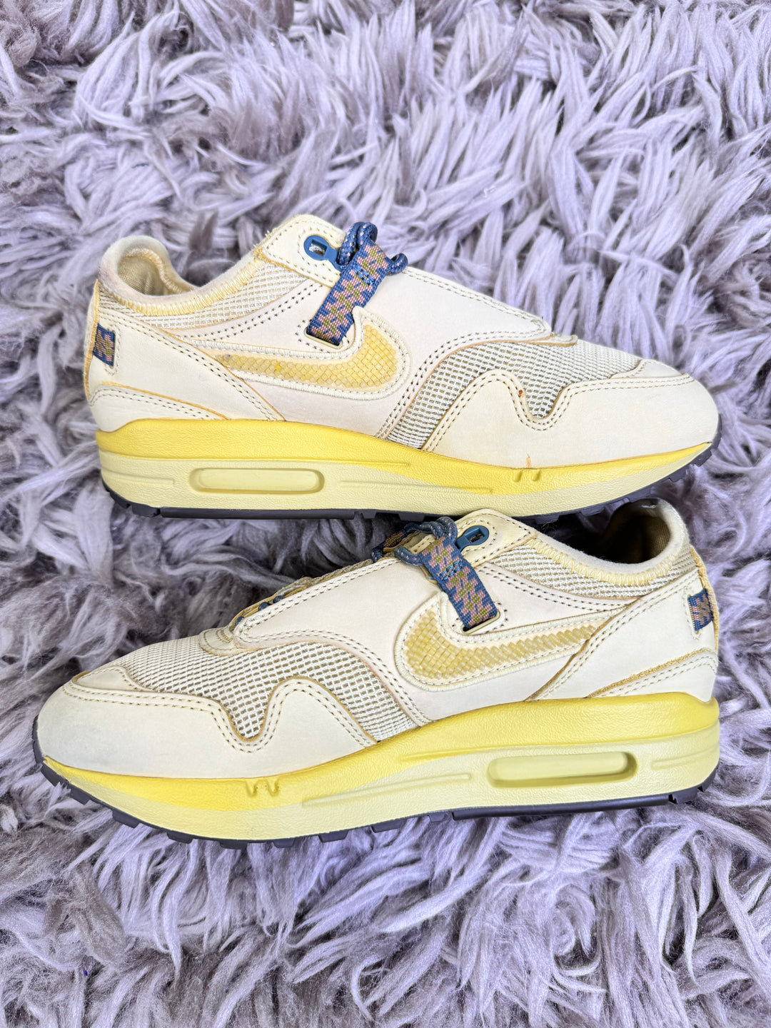 Nike AM1 Travis Scott 4UK