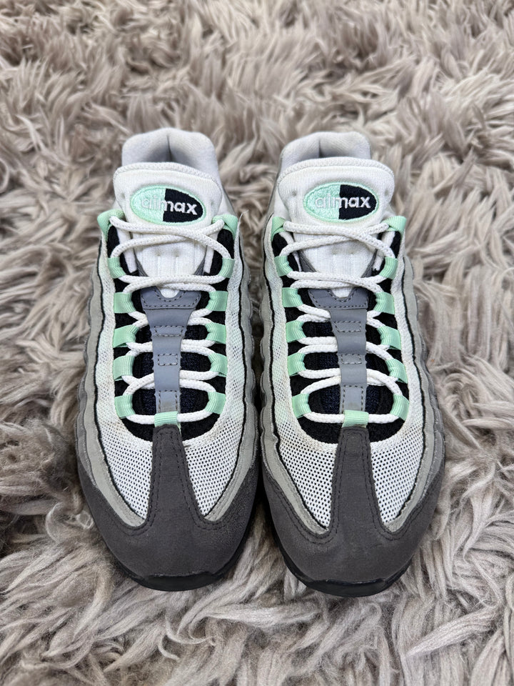 Nike AM95 Fresh Mint 5.5UK