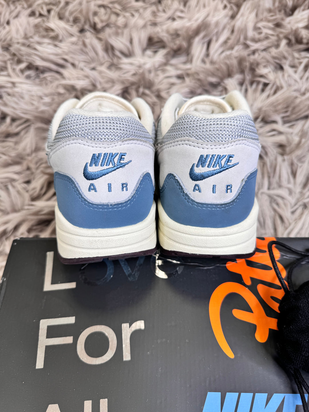 Nike AM1 Patta Aqua Noise 7.5UK