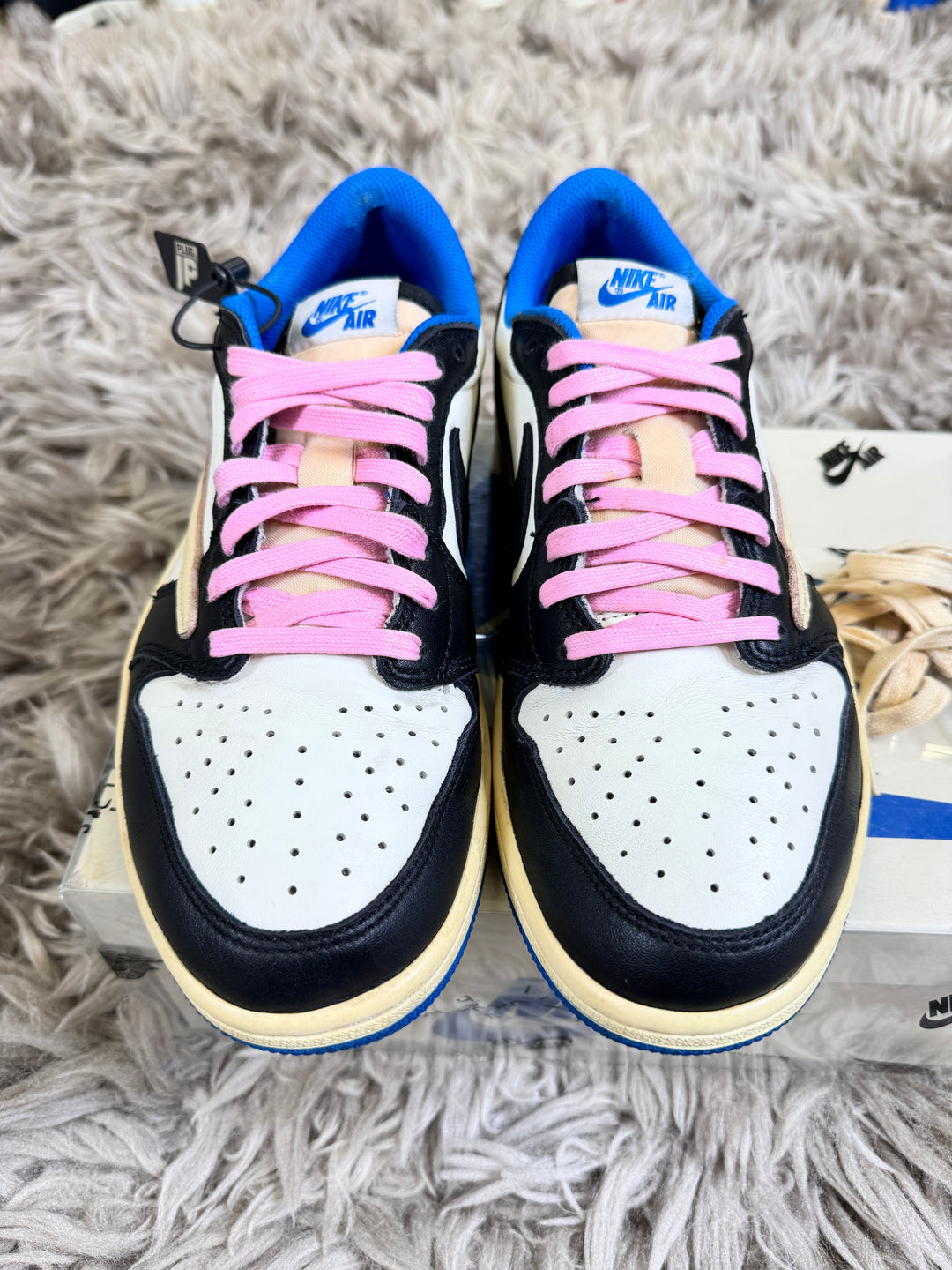 Jordan 1 Low Travis Scott Fragment 7UK