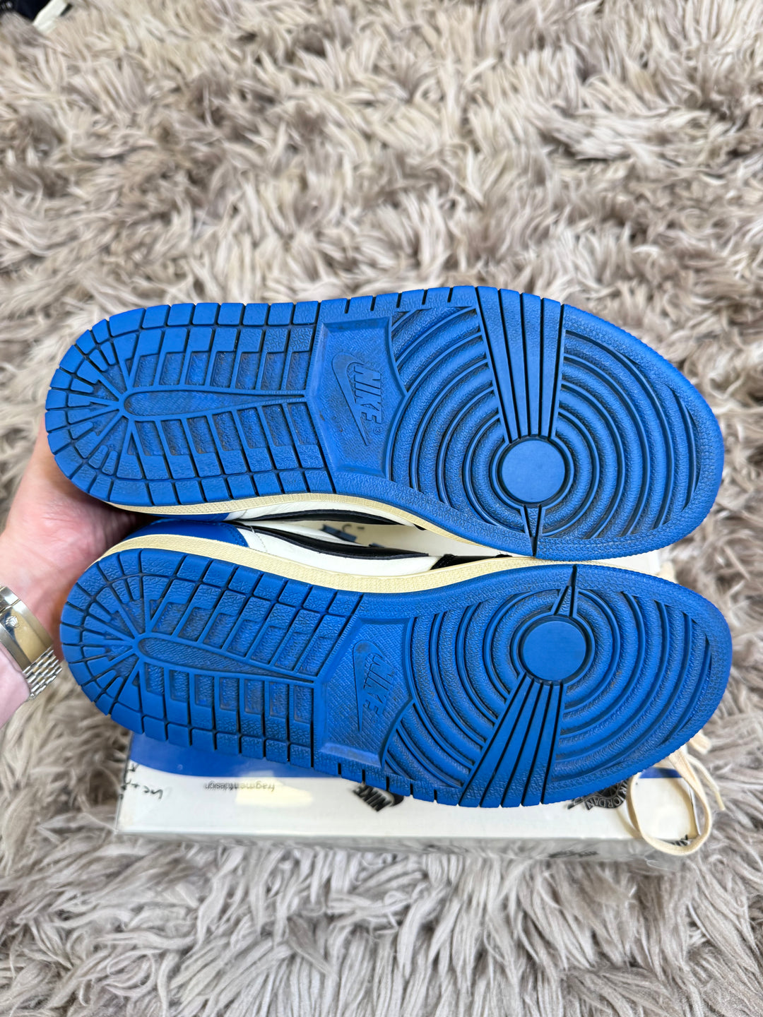 Jordan 1 Low Travis Scott Fragment 7UK