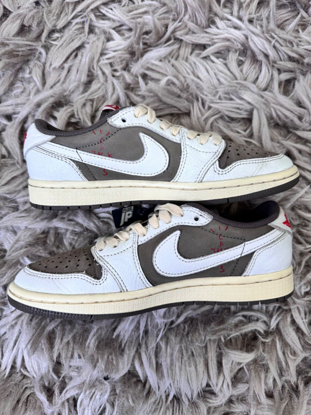 Jordan 1 Low Travis Scott Reverse Mocha 4UK